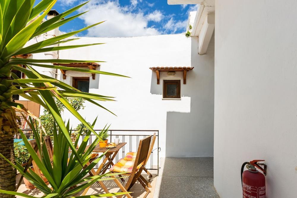 Lilys Apartments Resmo Dış mekan fotoğraf