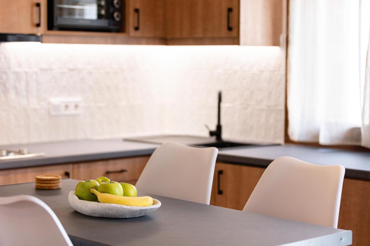 Lilys Apartments Resmo Dış mekan fotoğraf