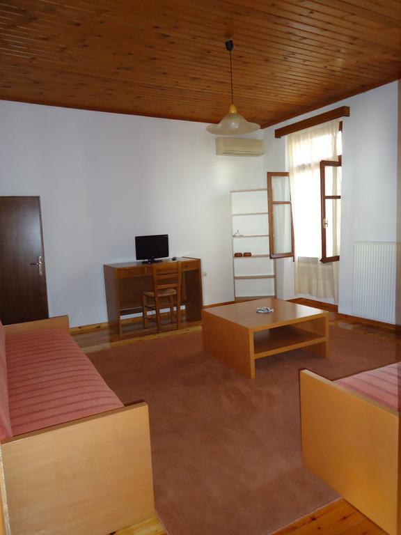 Lilys Apartments Resmo Oda fotoğraf